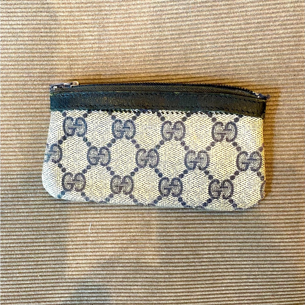 Authentic Gucci card holder